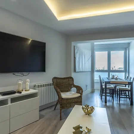 Apartment Piso De 3 En Primera Linea De La Playa De Riazor